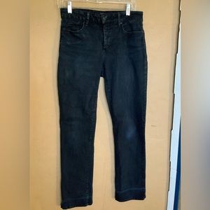 USA STRAIGHT STRETCH BLEND JEANS.